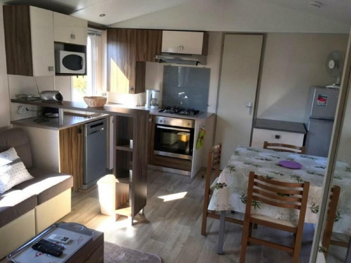 Mobile Home Ht De Gamme Climatise Dans Le Camping **** De La Reserve Gastes 外观 照片